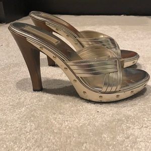 Michael Kors platform sandals size 7.5 Gold/natural